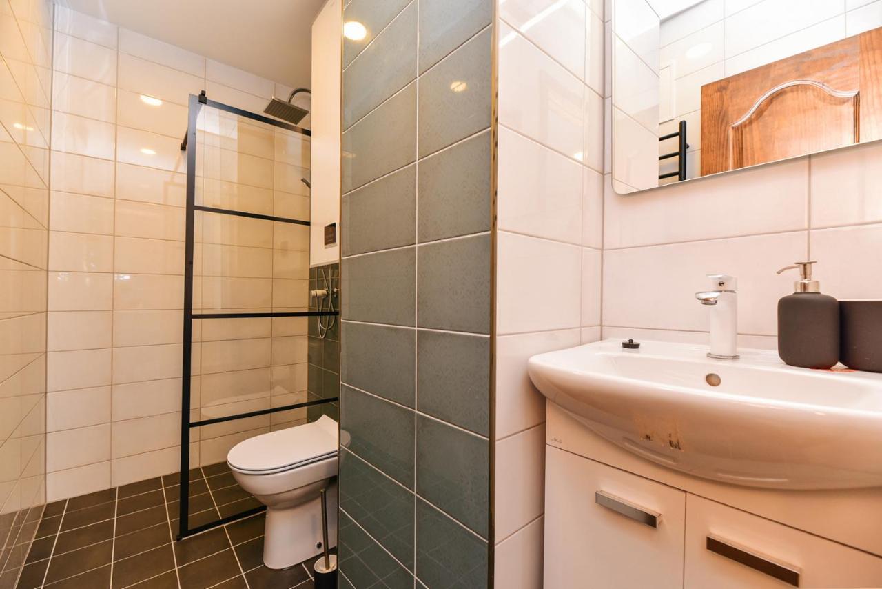 Aparthotel Meldernams à Ventspils Extérieur photo