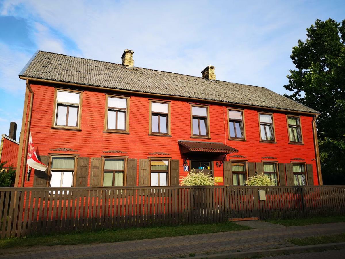 Aparthotel Meldernams à Ventspils Extérieur photo